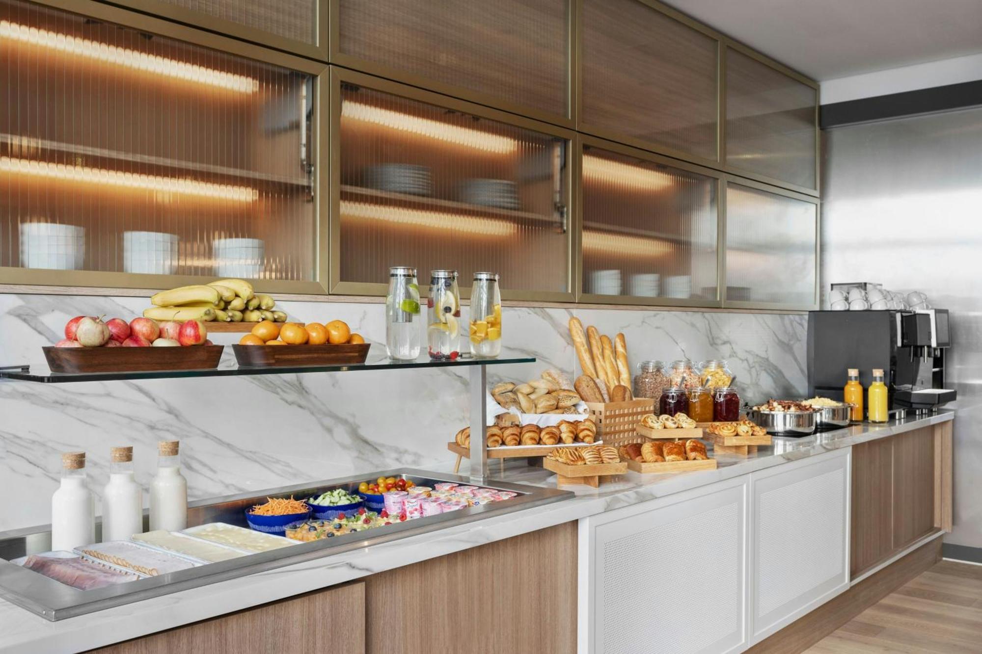 Hotel Courtyard By Marriott Biel Bienne Exterior foto