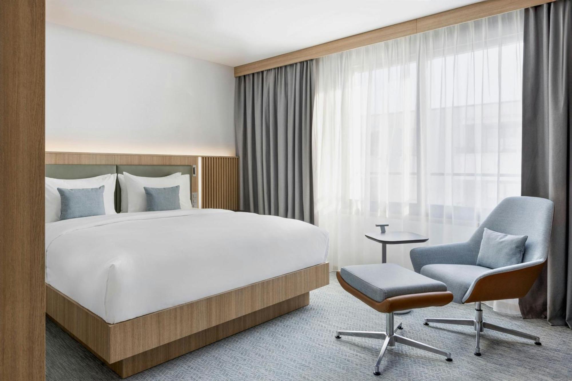 Hotel Courtyard By Marriott Biel Bienne Exterior foto